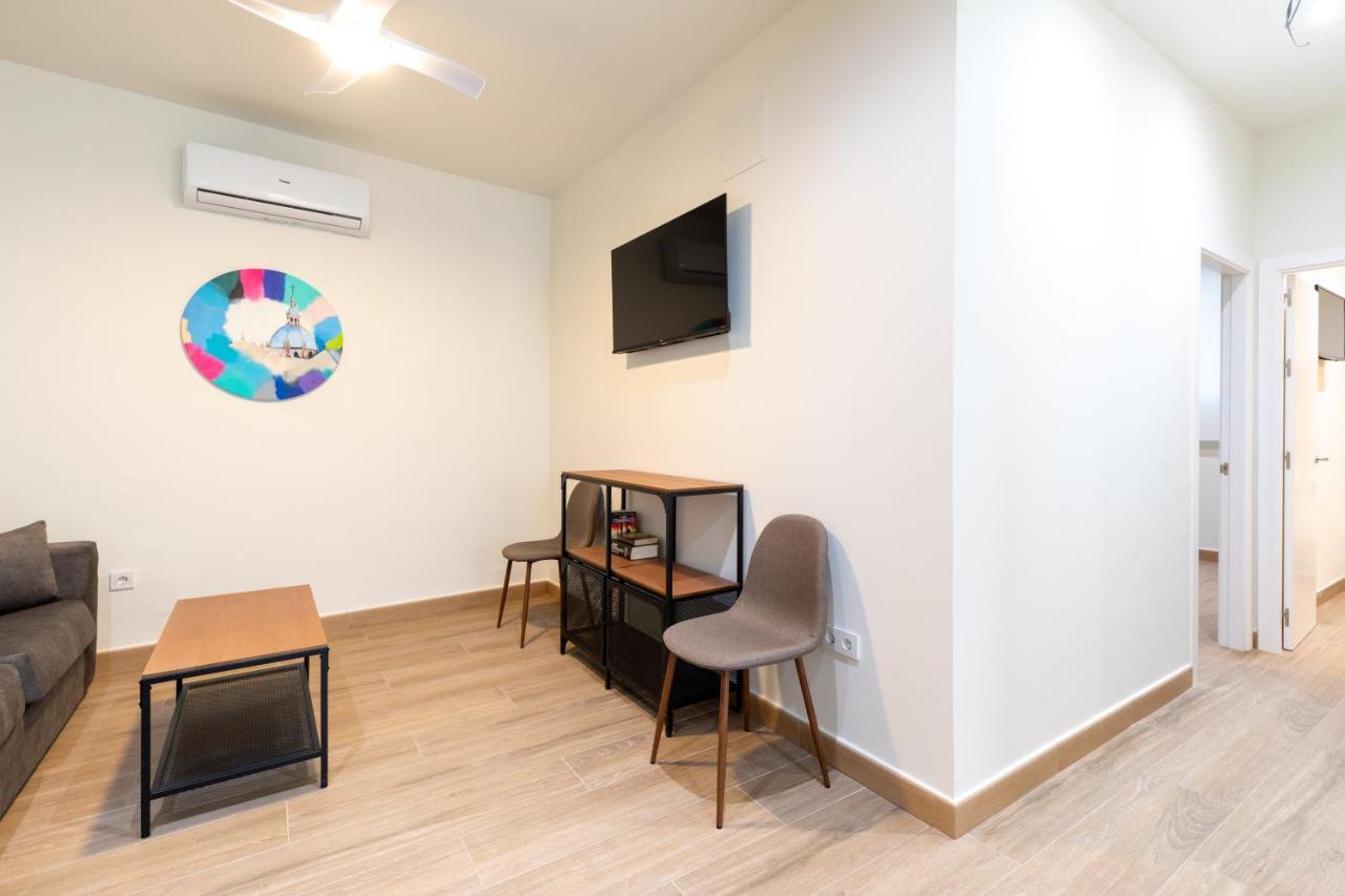 Apartamentos Cervantes 17 Sevilha Exterior foto